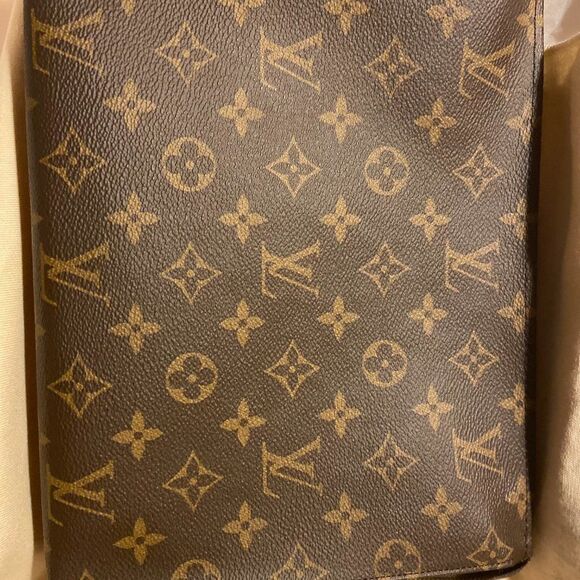 louis vuitton toiletry bag 26 - Picture 1 of 4